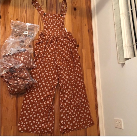 💥ONE LEFT! FINAL REDUCTION! Jumpsuit/romper - Picture 7 of 7